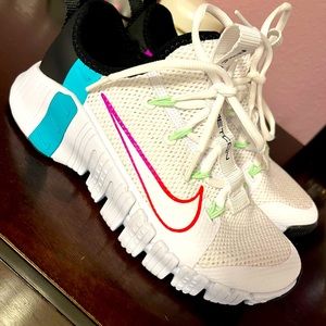 Nike Free Metcon 3 White Hyper Violet Training Shoes CJ6314-120 Women's Size 6.5